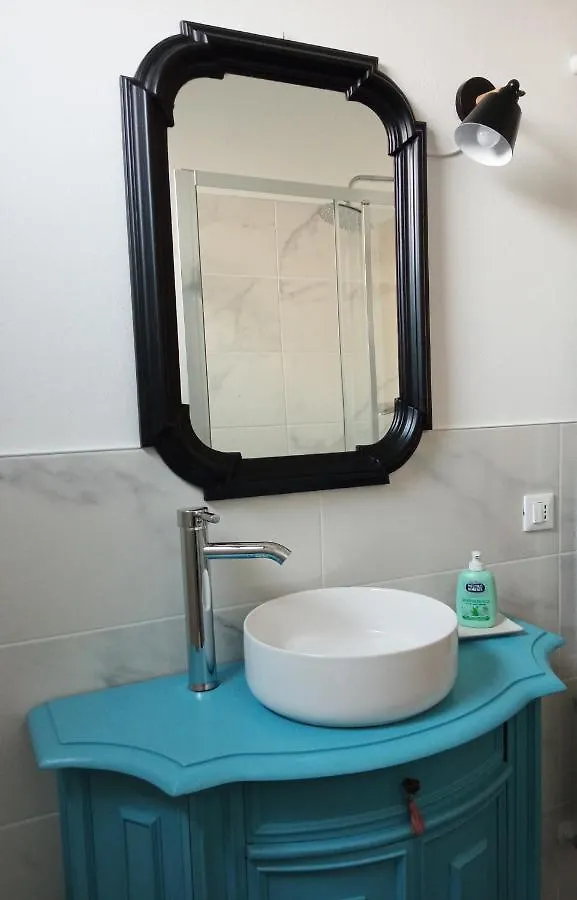 Lilly'S Home Castelfranco Veneto Guest house
